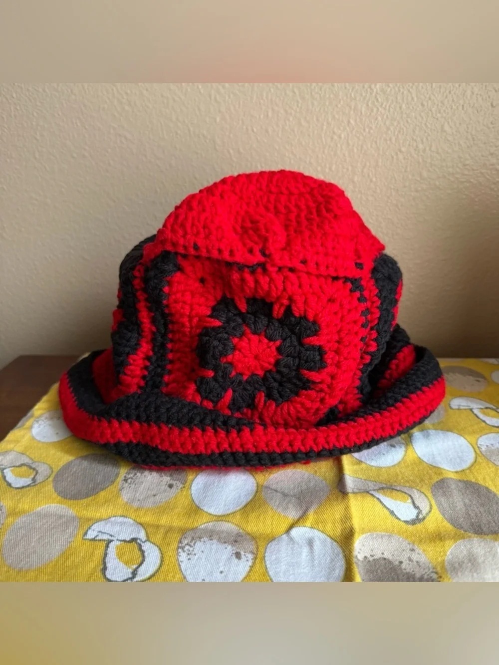 Vintage look crocheted grandma square hat